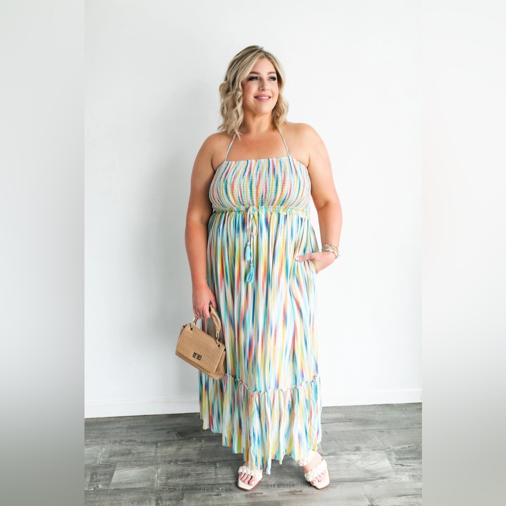 Curves to Contour Seaside Spritz Maxi Dress